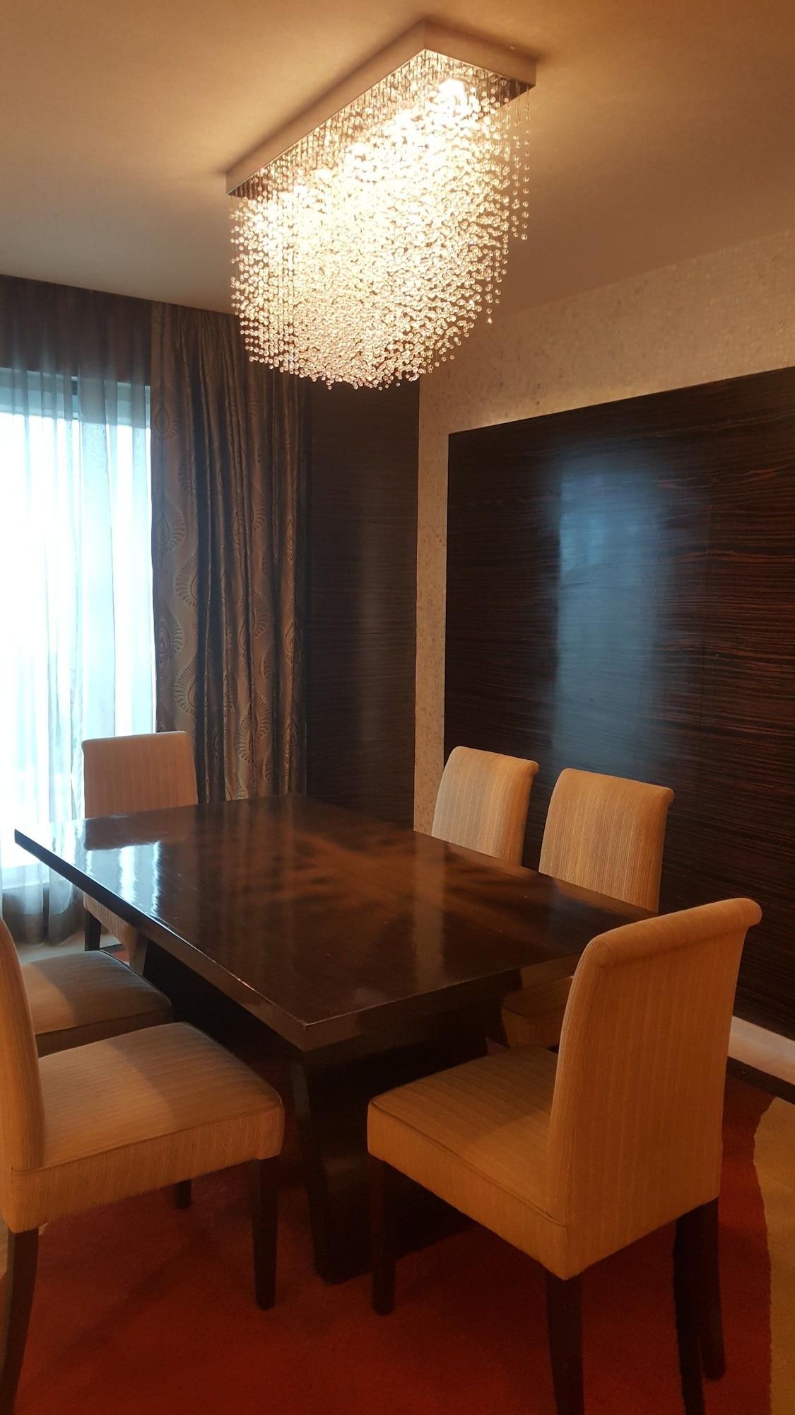 Vivanta Hyderabad, Begumpet Exteriér fotografie A meeting room at the hotel