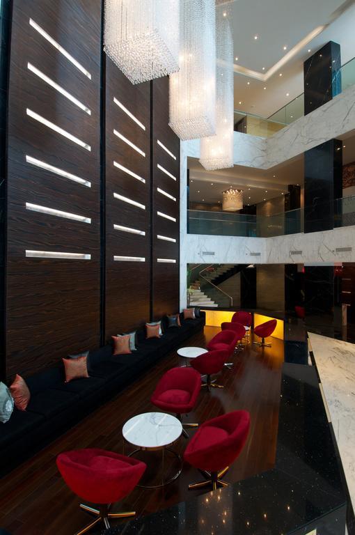 Vivanta Hyderabad, Begumpet Exteriér fotografie The interior of the lounge